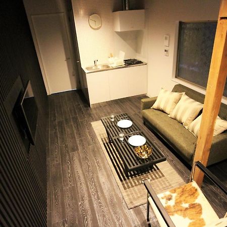 Sekai Hotel Tsuki Ōsaka Extérieur photo