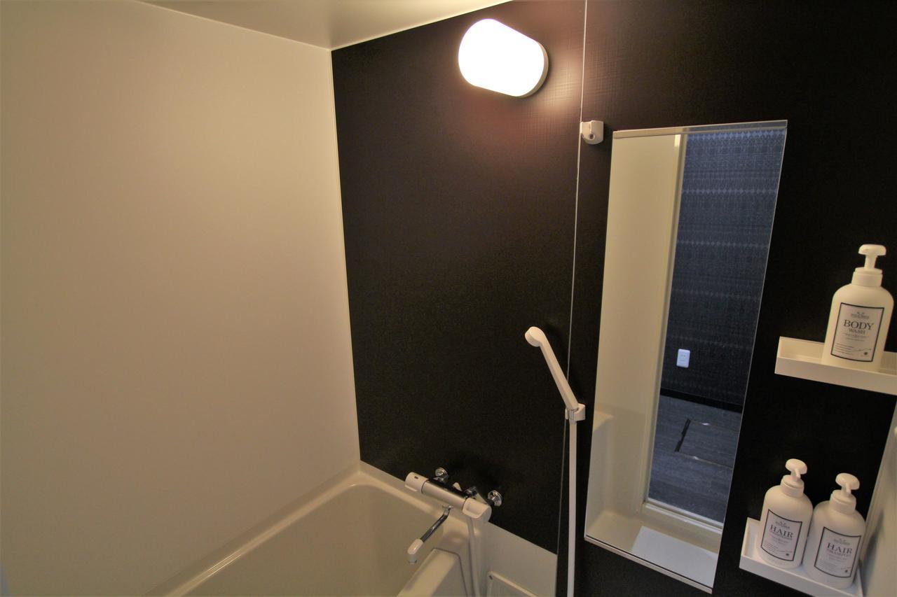 Sekai Hotel Tsuki Ōsaka Extérieur photo