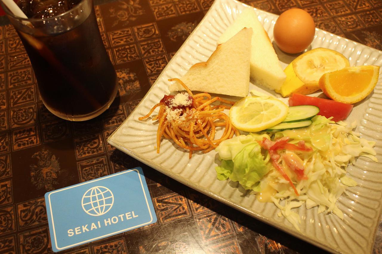 Sekai Hotel Tsuki Ōsaka Extérieur photo